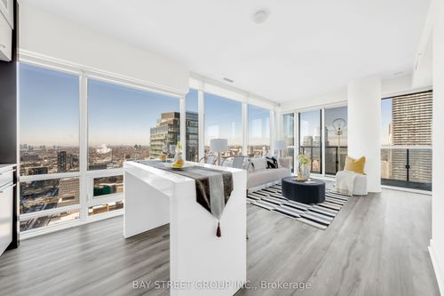 4204-15 Grenville St, Toronto, ON, M4Y0B9 | Card Image