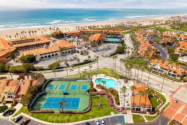 Tennis Courts and Pool at Clubhouse | Image 36