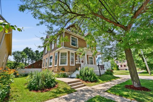 127 E Reservoir Ave, Milwaukee, WI, 53212-3721 | Card Image