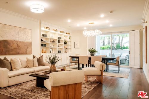 105-5253 Vantage Ave, Valley Village, CA, 91607-3843 | Card Image