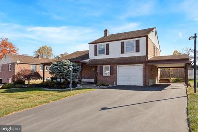 240 Sweetbriar Circle, House other with 3 bedrooms, 2 bathrooms and null parking in KING OF PRUSSIA PA | Image 1