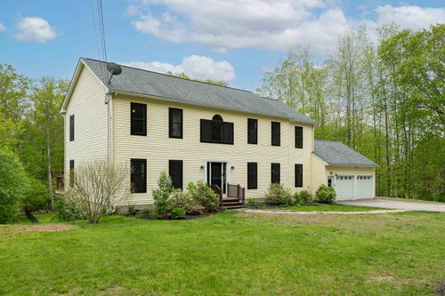 105 Fall Mill Rd, York, ME, 03909-5733 | Card Image
