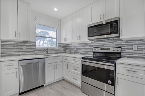 103-4575 Lucerne Lakes Blvd, Lake Worth, FL, 33467 | Card Image