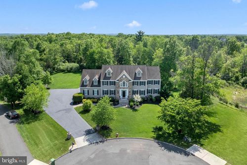 28 Handler Ct, Belle Mead, NJ, 08502-4811 | Card Image