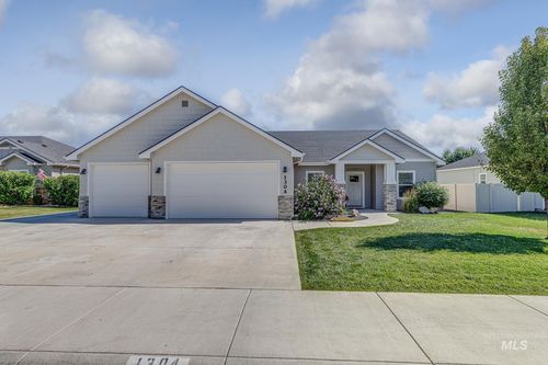 1304 Cottonwood Dr, Fruitland, ID, 83619-6508 | Card Image