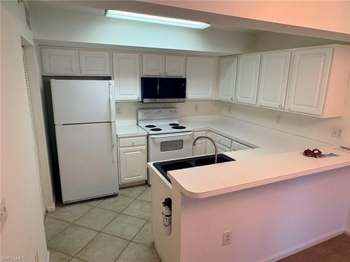 415-4127 Residence Dr, FORT MYERS, FL, 33901 | Card Image