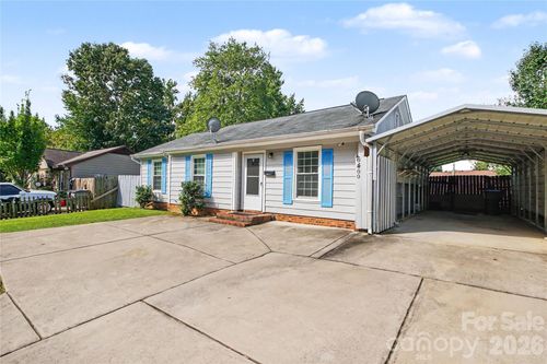 6400 Mcbride St, Charlotte, NC, 28215-2507 | Card Image
