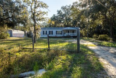 7581 County Road 315, House other with 3 bedrooms, 2 bathrooms and null parking in Melrose FL | Image 2