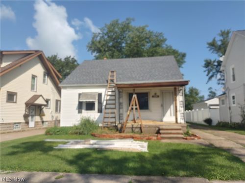 2911 Cleveland Blvd, Lorain, OH, 44052-2413 | Card Image