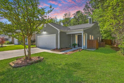 427 Savannah River Dr, Summerville, SC, 29485-8994 | Card Image