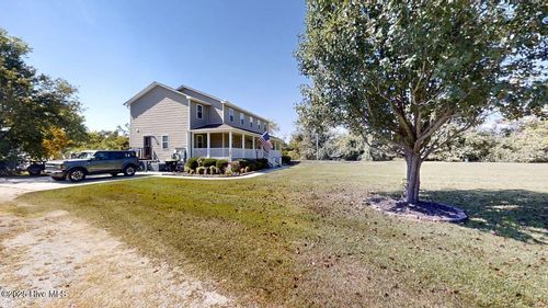 1029 Five Mile Rd, Richlands, NC, 28574-5219 | Card Image