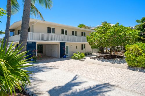 137 Cortez Dr, Islamorada, FL, 33036-3924 | Card Image