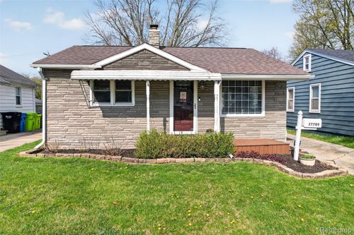 27709 Dartmouth St, Madison Heights, MI, 48071-3270 | Card Image