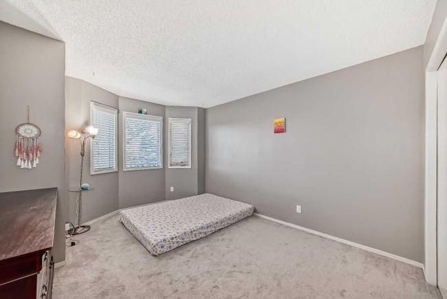 39 Abbeydale Villas Ne, Home with 3 bedrooms, 2 bathrooms and 1 parking in Calgary AB | Image 24