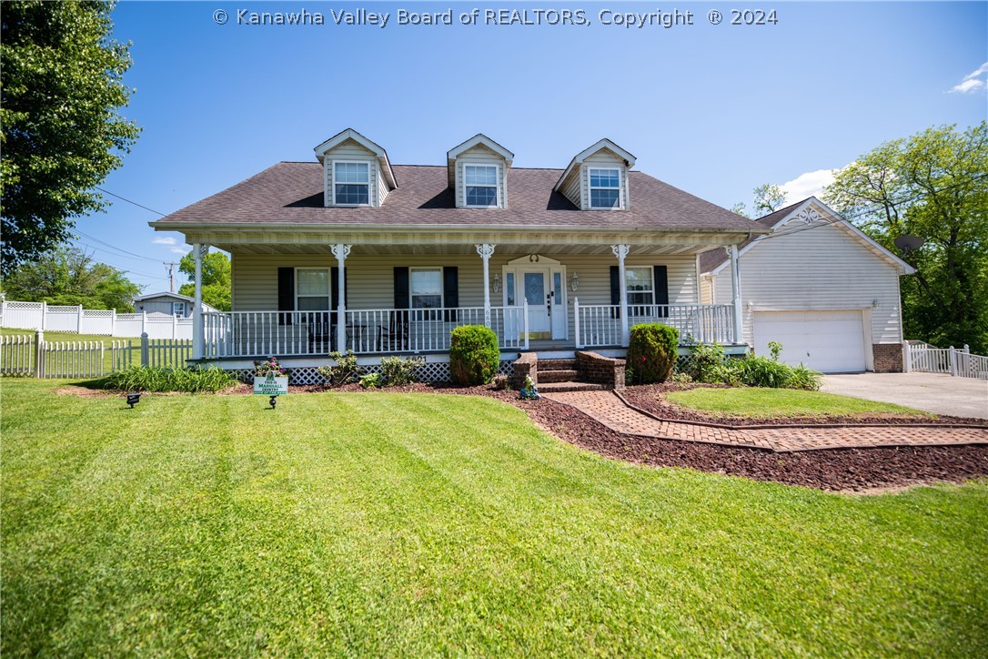Clark Dr, Barboursville, WV 25504