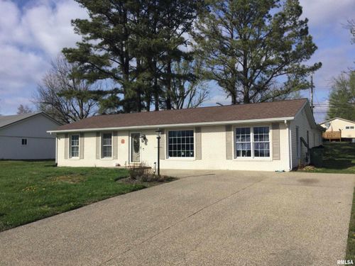 109 Evergreen Dr, Anna, IL, 62906-2124 | Card Image