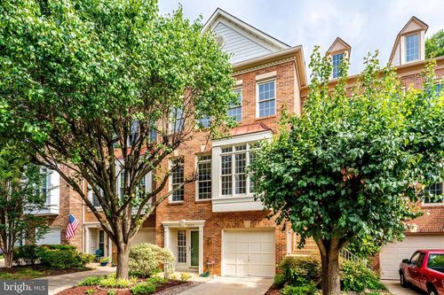4665 Kirkpatrick Ln, ALEXANDRIA, VA, 22311-4914 | Card Image