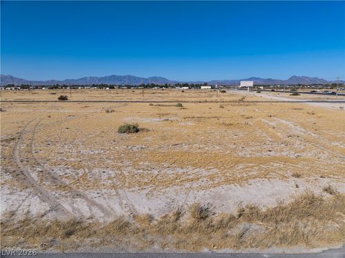 1040 S Thunderpass Ave, Pahrump, NV, 89048 | Card Image