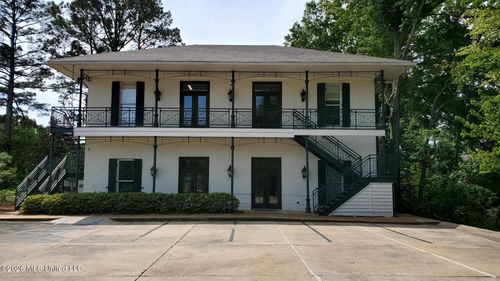 1030 Northpark Drive, Ridgeland, MS, 39157 | Card Image