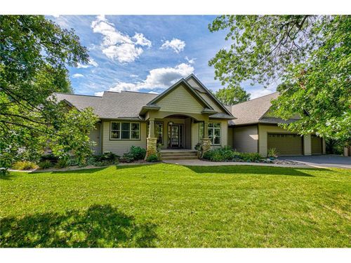 877 Highlander Trl, Hudson, WI, 54016-7970 | Card Image