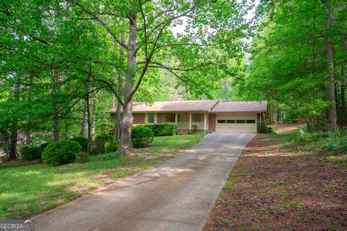 215 Ridge Rd, Tyrone, GA, 30290-1934 | Card Image