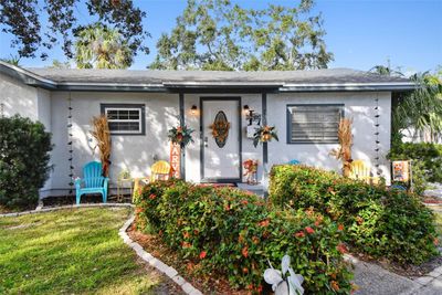 925 26 Th Avenue S, House other with 3 bedrooms, 2 bathrooms and null parking in SAINT PETERSBURG FL | Image 1