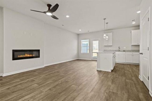 1410 Port Harbor Ct, Townhouse with 3 bedrooms, 3 bathrooms and null parking in Spartanburg SC | Image 4