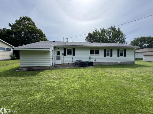 312 N Locust St, Kanawha, IA, 50447-5009 | Card Image