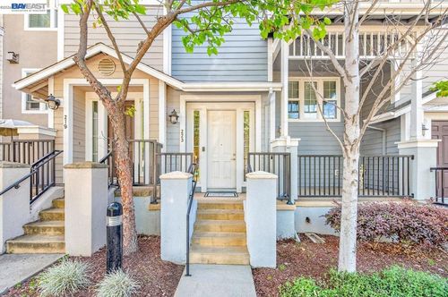 223 Birch Creek Dr, Pleasanton, CA, 94566-6703 | Card Image
