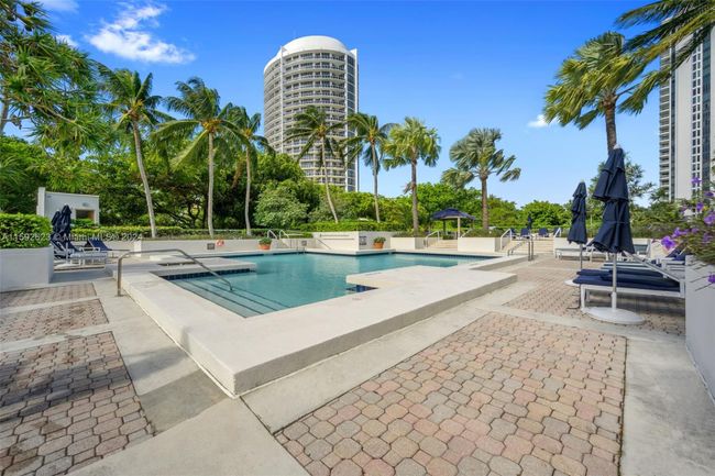 903 - 4000 Island Blvd, Condo with 2 bedrooms, 2 bathrooms and null parking in Aventura FL | Image 20