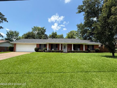 1842 Lake Trace Dr, Jackson, MS, 39211-3322 | Card Image