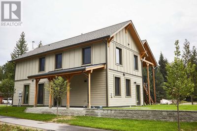 1005 Basin Lane, House other with 5 bedrooms, 4 bathrooms and 6 parking in Revelstoke BC | Image 3