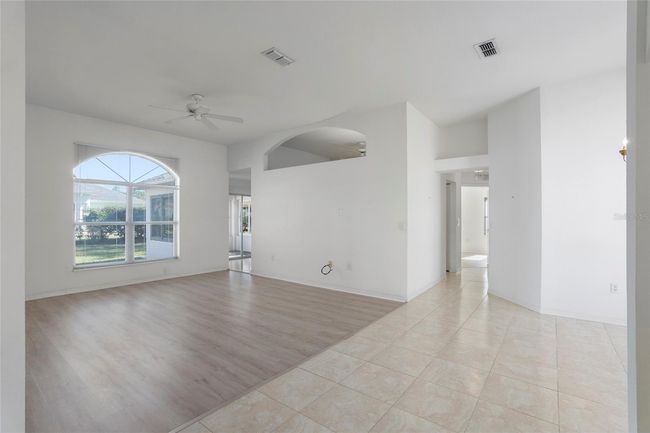 11625 Sw 71 St Cir, House other with 3 bedrooms, 2 bathrooms and null parking in OCALA FL | Image 7