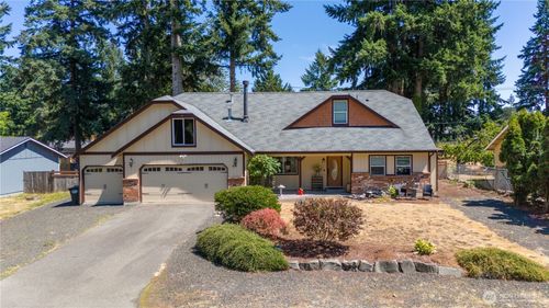 8133 S Bicentennial Loop Se, Olympia, WA, 98503-6161 | Card Image