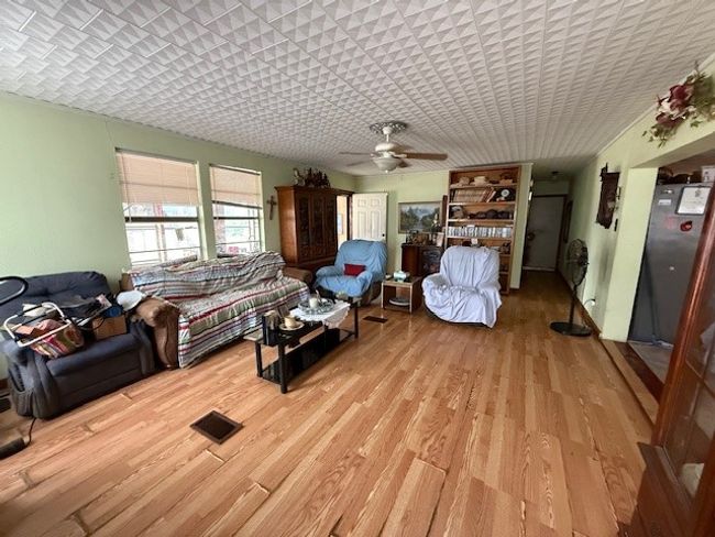 634 Lakeside Dr, House other with 4 bedrooms, 3 bathrooms and null parking in Caldwell TX | Image 22