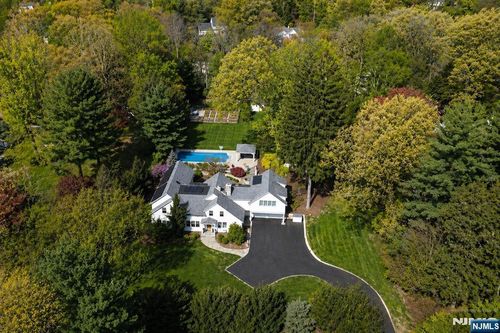241 Grove Street, Ramsey, NJ, 07446 | Card Image