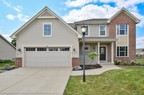 732 Still Pond Dr, Waterford, WI, 53185-4282 | Card Image