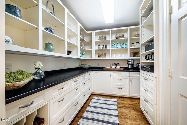 220GlandonDr-059 | Image 31