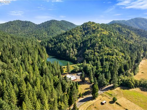 340 Speaker Rd, Wolf Creek, OR, 97497-9508 | Card Image