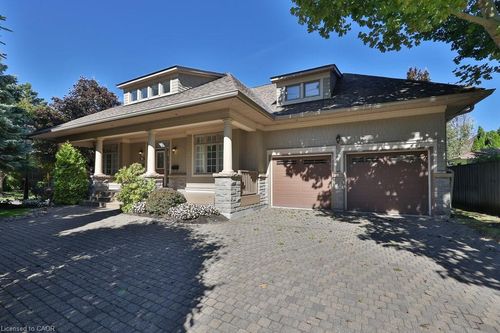 27-2165 Stavebank Rd, Mississauga, ON, L5C1T3 | Card Image