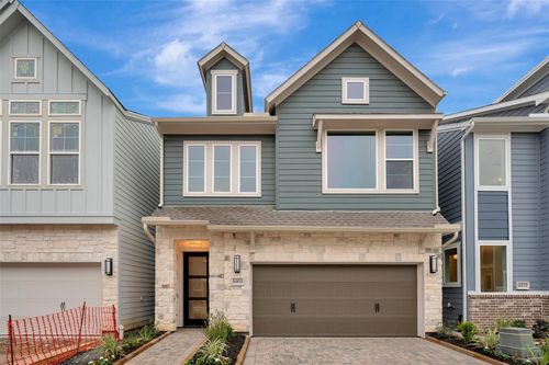 16031 Hayes Park Dr, Houston, TX, 77079-2146 | Card Image