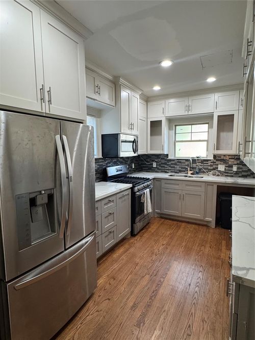 1-2307 Arbor St, Houston, TX, 77004-6083 | Card Image