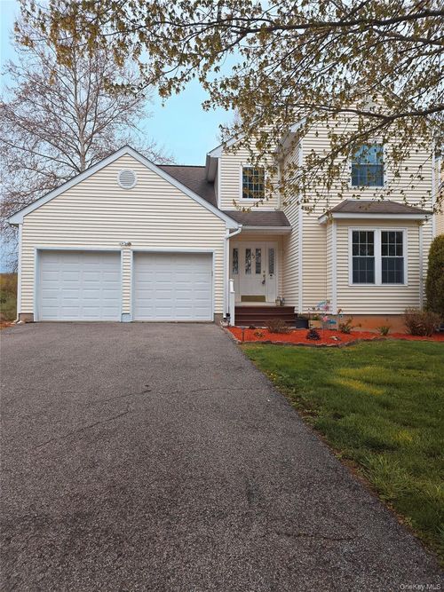 62 Meadowbrook Court, Patterson, NY, 12563 | Card Image