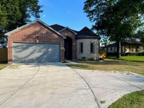 1202 Commerce Dr, Greenville, TX, 75401-2218 | Card Image