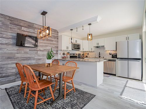 apt-8b-1170 6th Ave, Vero Beach, FL, 32960-7020 | Card Image