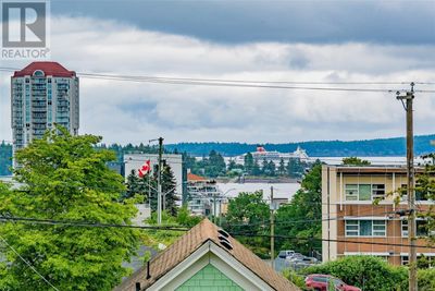 205 - 555 Franklyn St, Condo with 2 bedrooms, 2 bathrooms and 1 parking in Nanaimo BC | Image 3