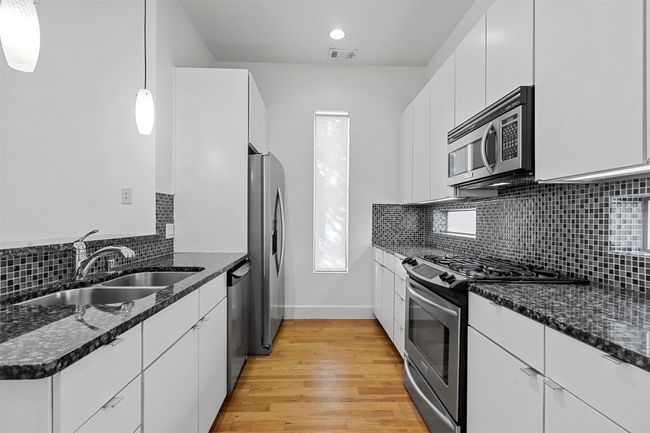 APT-1 - 1600 N Haskell Ave, Condo with 2 bedrooms, 3 bathrooms and null parking in Dallas TX | Image 9