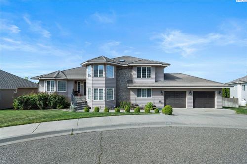 3406 W 42nd Ave, Kennewick, WA, 99337 | Card Image