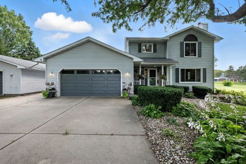 5533 Windridge Road, Oregon, WI, 53575-2661 | Card Image