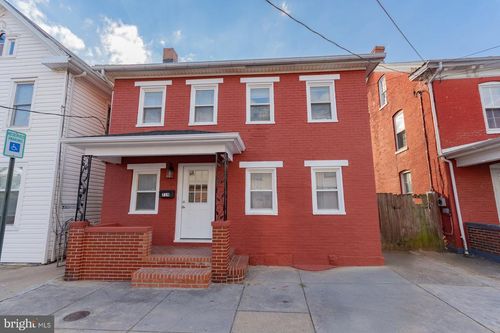 719 2nd St, MARTINSBURG, WV, 25404-4618 | Card Image